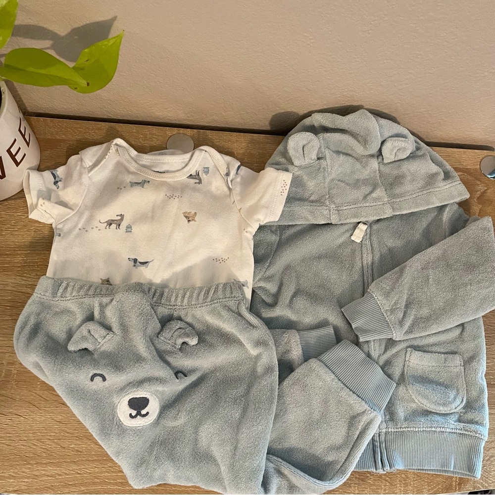 3 Piece Bear and Dog Sweatsuit - Carters - 12 months